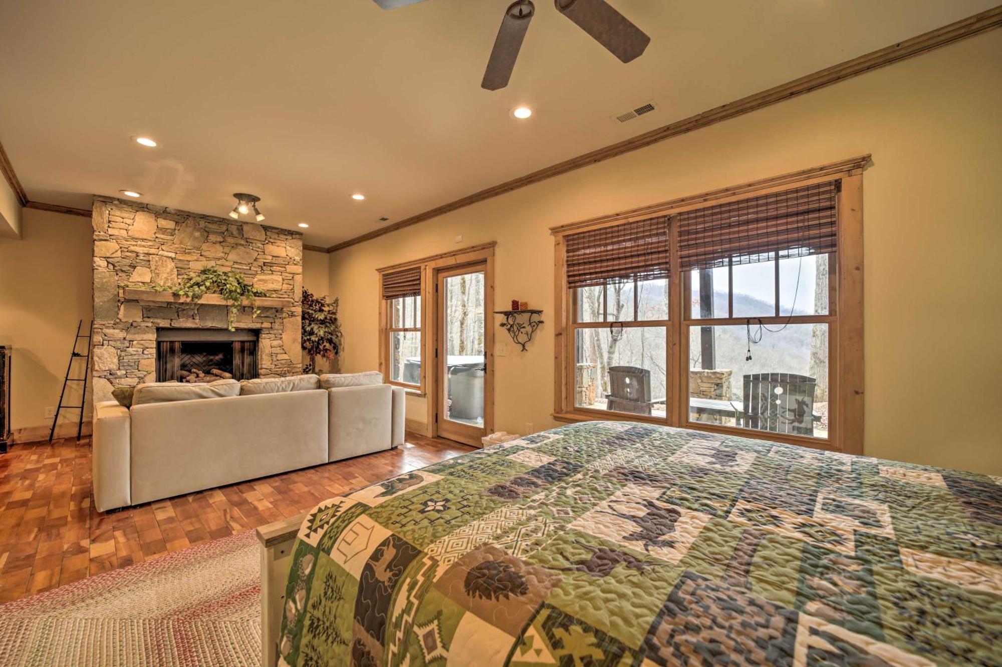 Luxury Cabin Rental In Franklin With Private Hot Tub Exteriér fotografie
